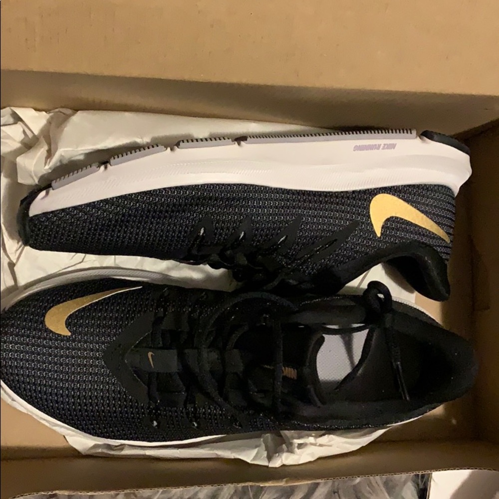 Nike women shoes